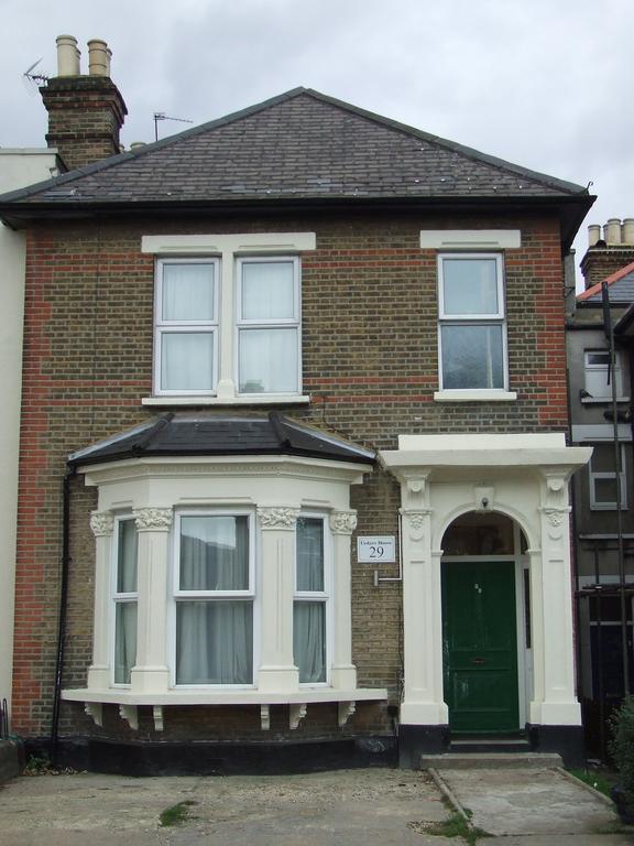 Cedars House Hotel Croydon Eksteriør billede
